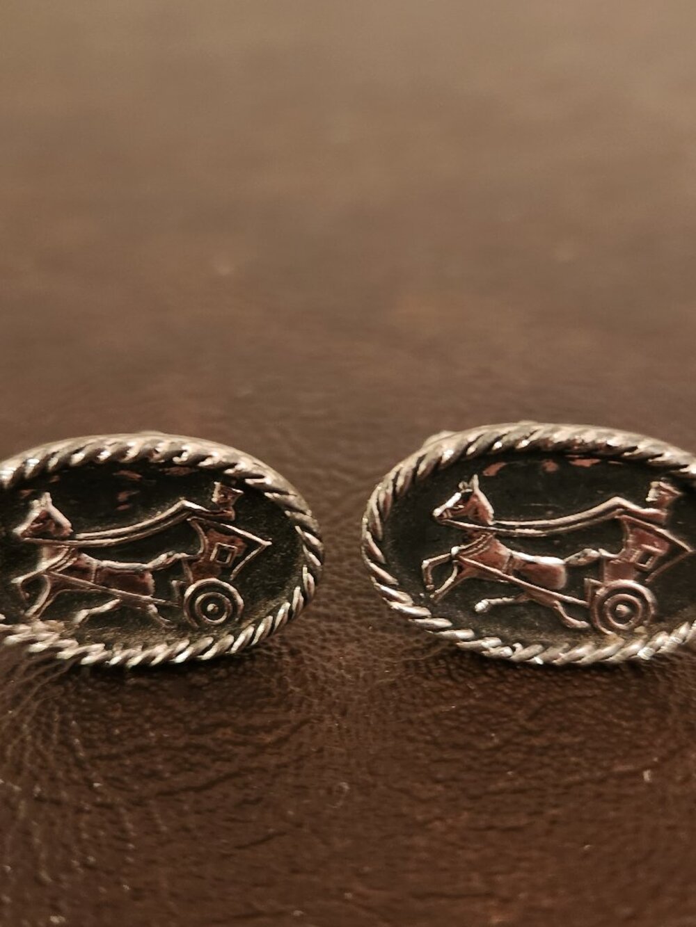 Vintage cufflinks are a unique piece of Mexican jewelry from the 1950s